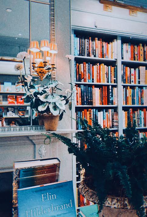 Beach Blankets, Booze &&nbsp;Books