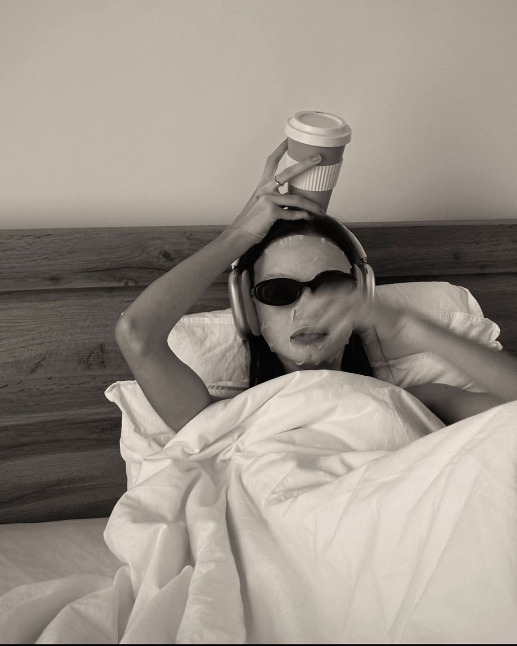 Wake Up Babe, the Bare Minimum Just&nbsp;Dropped